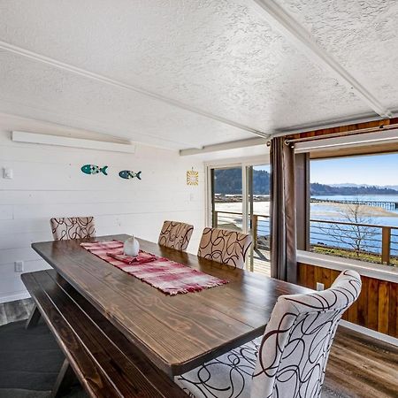 Fisherman'S Dream Boat House Garibaldi Exterior photo
